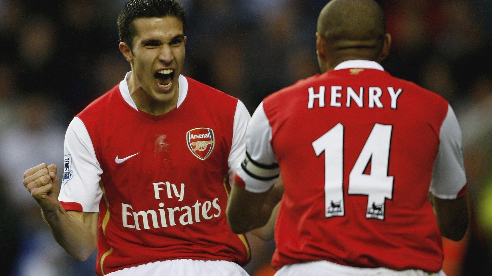 从哥本哈根到拉各斯，当封锁成为舞台，贝林厄姆在夹缝中起舞