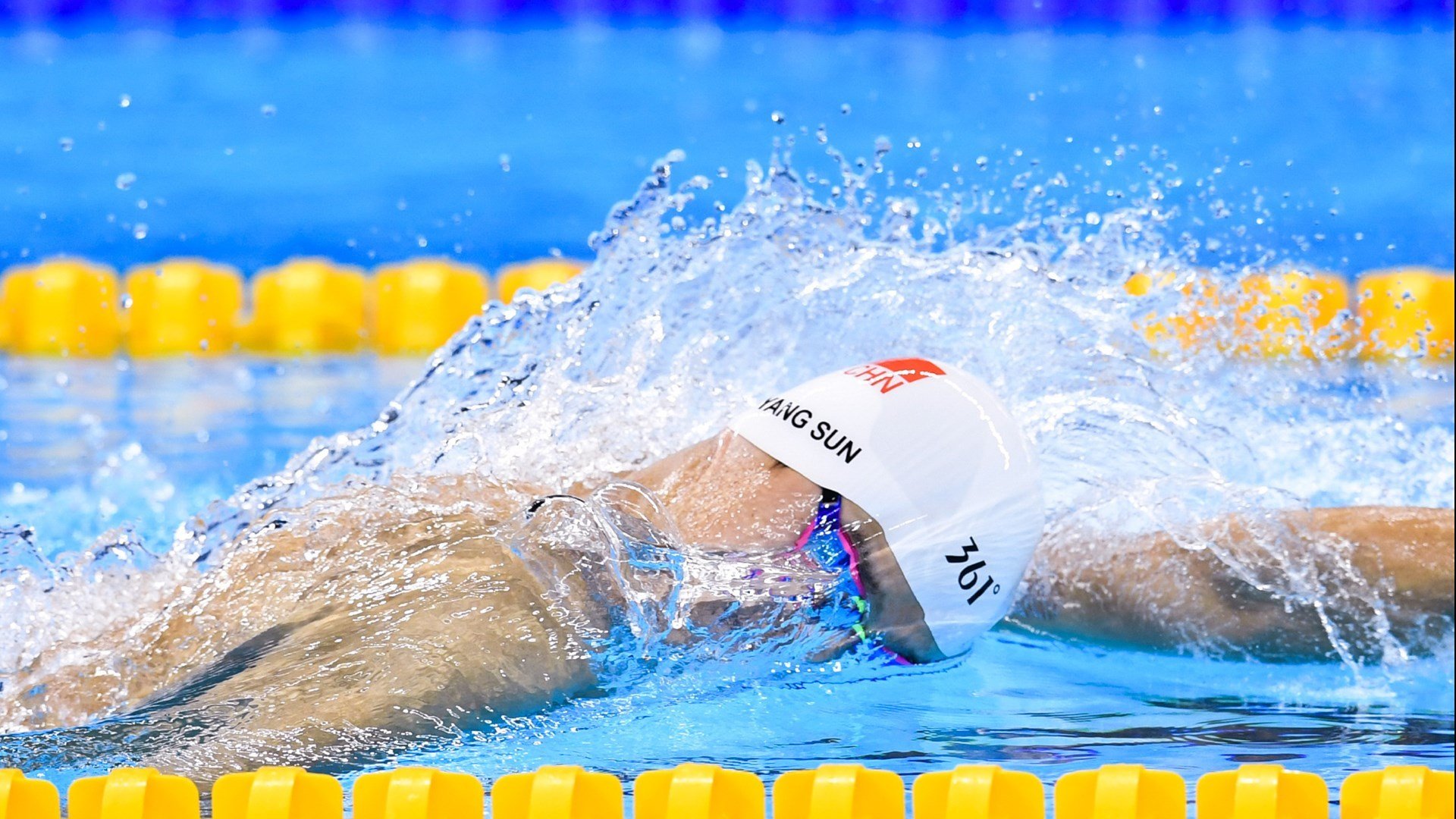 巴雷拉硬仗之王，荷兰全面压制苏格兰，战术铁幕下的现代足球启示录