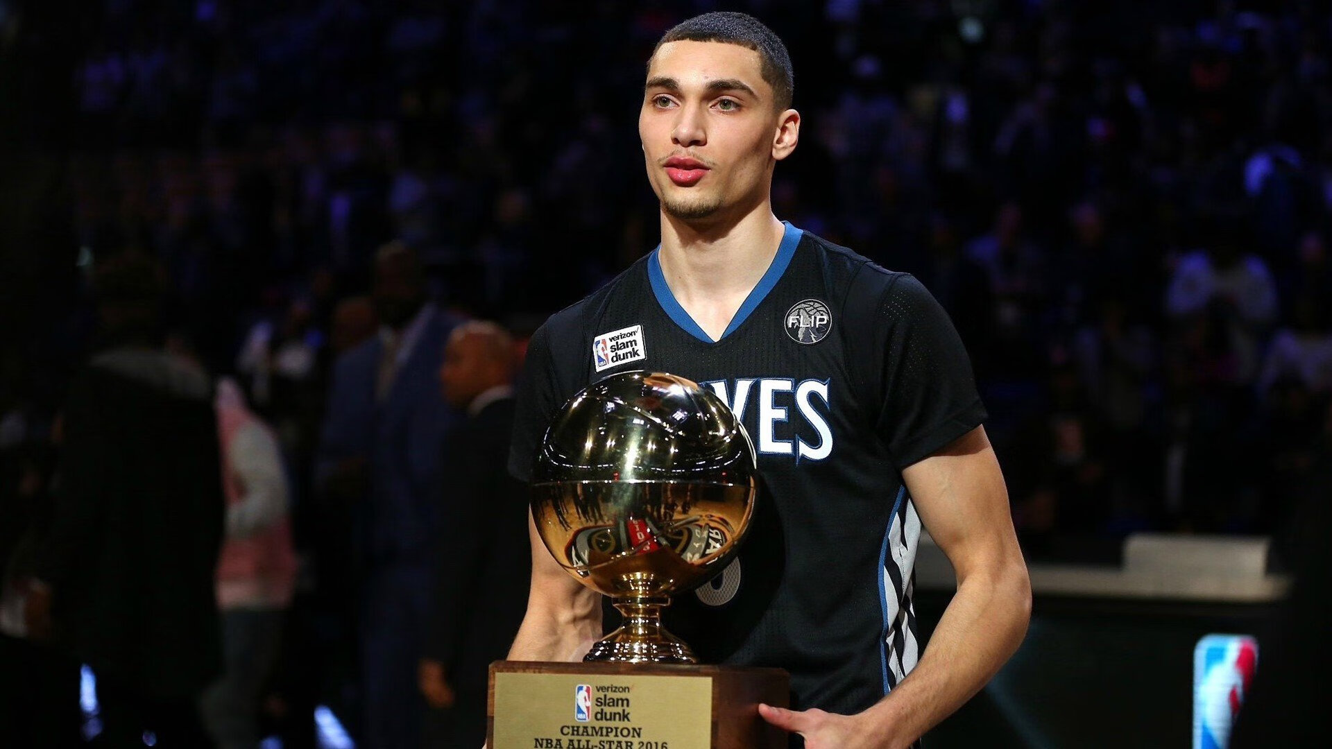 马刺淘汰赛过关猛龙，戈贝尔成为关键先生，沉默巨塔的逆袭与篮球哲学的胜利